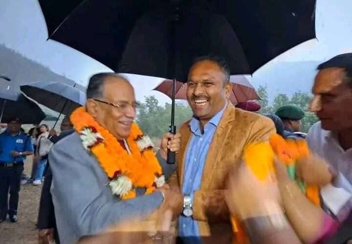 प्रधानमन्त्री प्रचण्ड सिन्धुलीको सुनकोसीमा