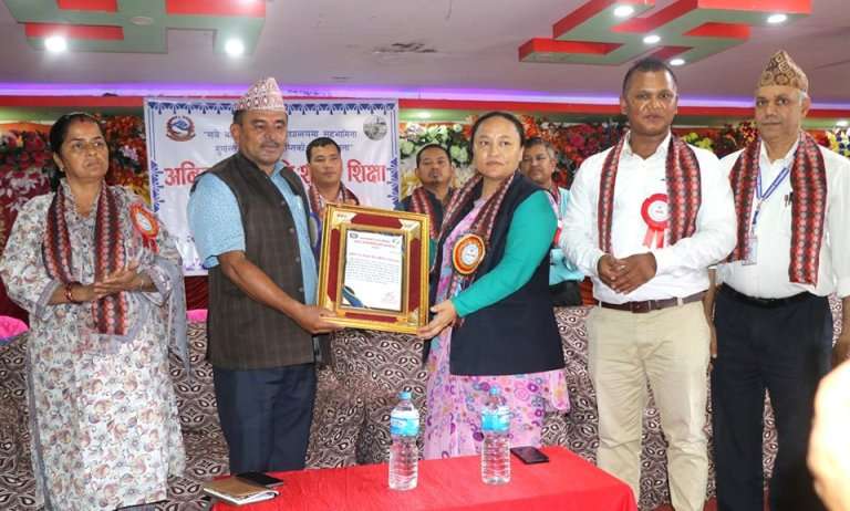 कमलामाई नगरमा अनिवार्य तथा निःशुल्क शिक्षा घोषणा