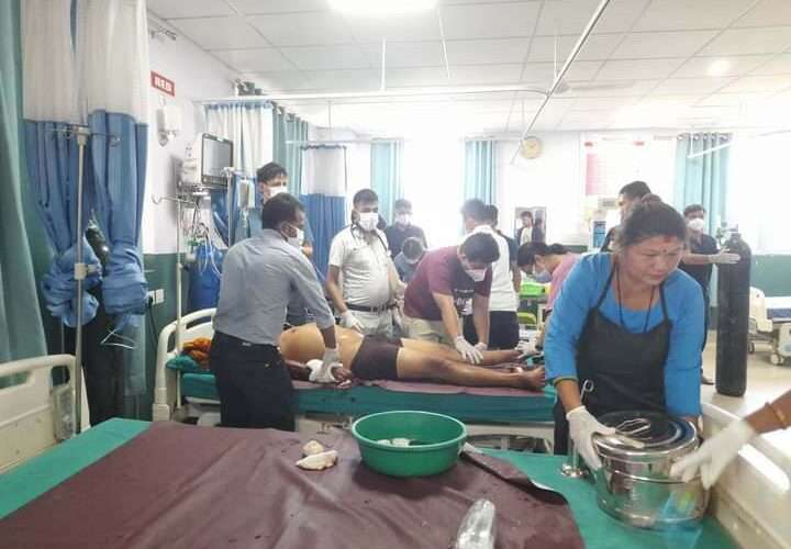 सिन्धुलीमा बोलेरो दुर्घटना हुँदा वडा सदस्यसहित तीन जनाको मृत्यु