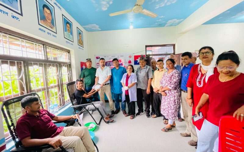 राष्ट्रिय  युवा संघ सिन्धुलीद्वारा रक्तदान कार्यक्रम सम्पन्न